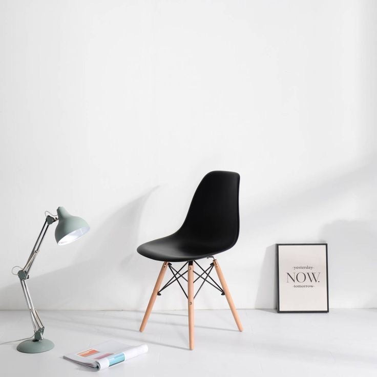 Eames Chair - Konkere Designs